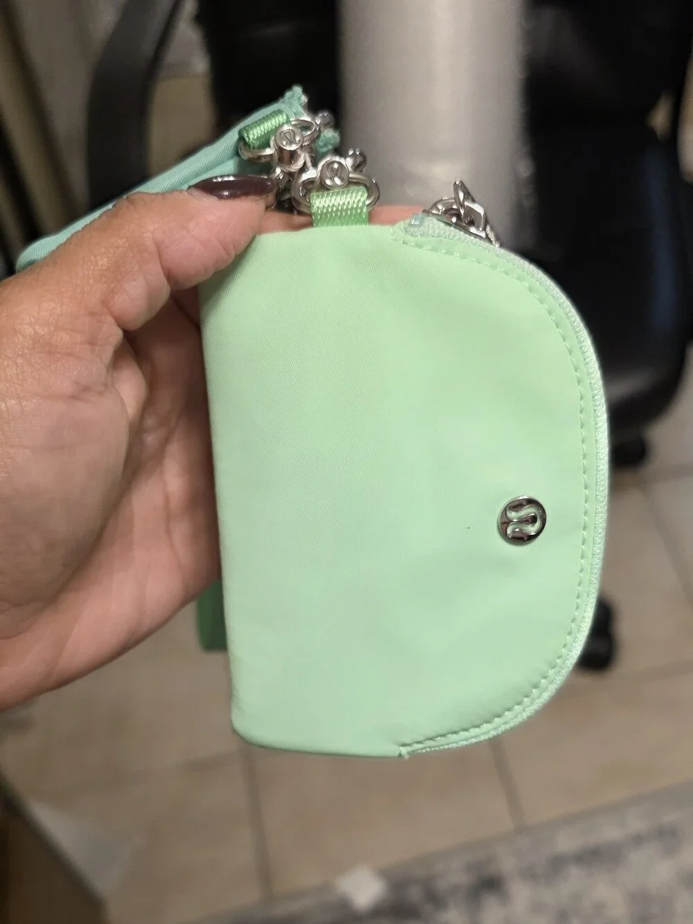 lululemon athletica Mint Green Wristlet Key Pouch with Clips - Picture 4 of 5